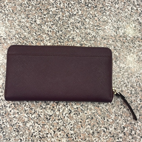 NEVER USED. Large Kate Spade Wallet. - Picture 2 of 4